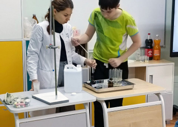 Фото 5 к новости В детском центре «Лазурный» завершилась профильная инженерная смена «Инженерный старт: измеряй и создавай»